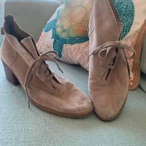 Darling suede lace ankle boots